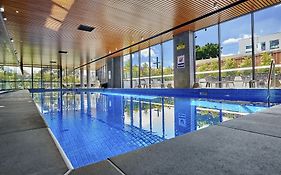 Melbourne Knox Central Apartment Hotel Official